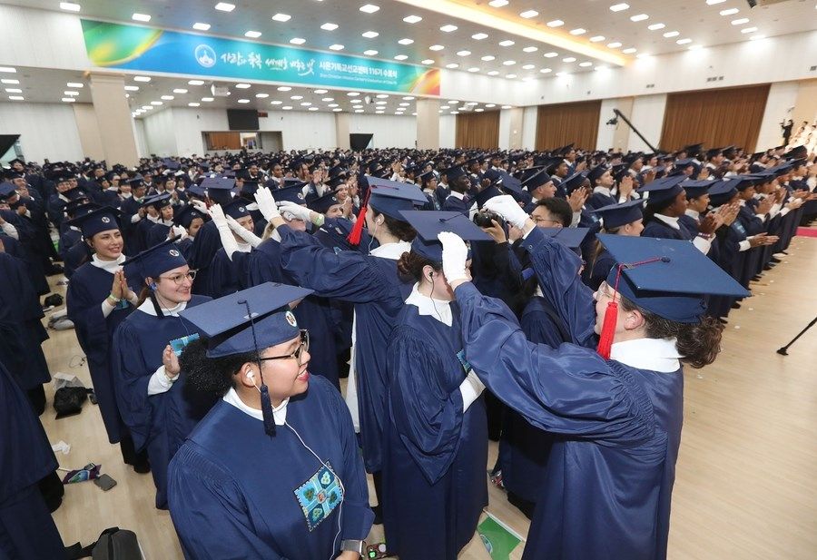 "We've Mastered Revelation!" Shincheonji Celebrates Nearly 60,000 New Graduates at Graduation Ceremony