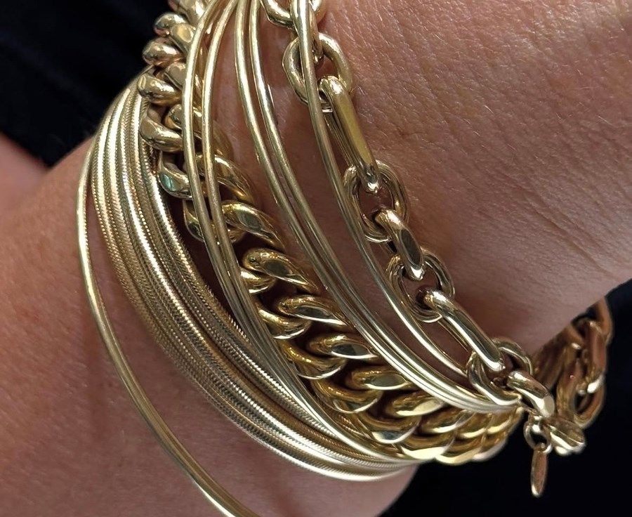 Styling Tips with Damiani Jewellers: Incorporating Jewellery into your Everyday Wear