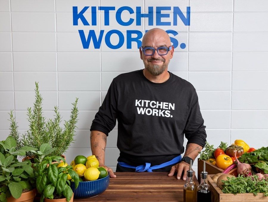 James Beard Award Winning Chef Michael Symon Serves Up Holiday Cheer With Festive Dark Chocolate Bark At Kitchen Works by Sodexo